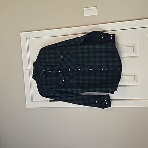 New without tags. Midweight Green Flannel.